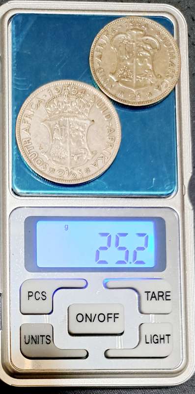 UNION OF SOUTH AFRICA 2  + 2 HALF  SHILLING COINS  **25,2 grams** SILVER COIN** 1954**