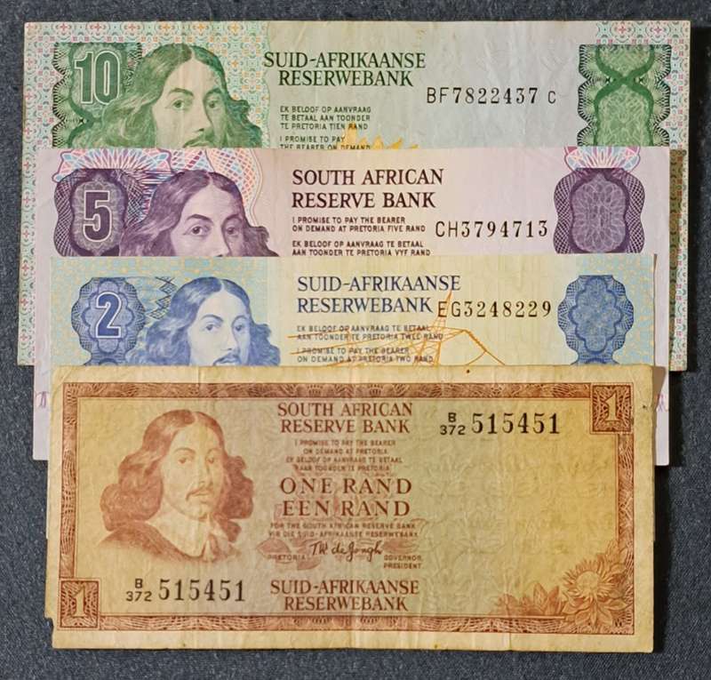 VINTAGE SOUTH AFRICA OLD BANK NOTES WITH VAN RIEBEECK WTM. (VARIOUS GOVERNORS ).