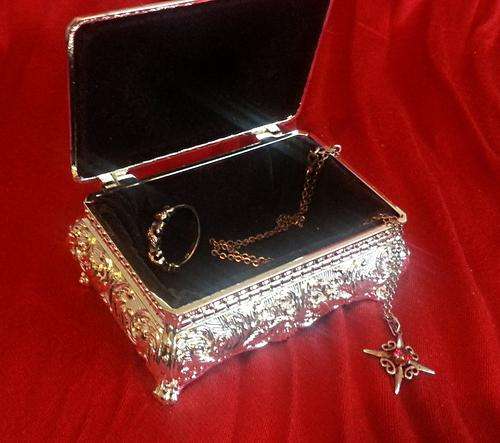 Detailed Small Metal Jewellery/Trinket Box with Black Velvet Lining - CLEARANCE SALE