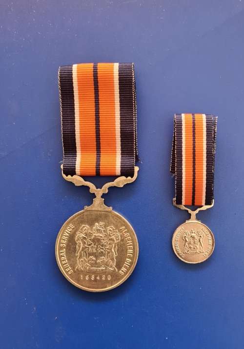 SADF - GENERAL SERVICE MEDAL - FULL SIZE + MINIATURE + MALUTI BAR (SCARCE)