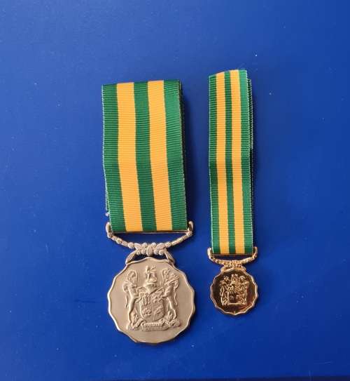 SADF - GOOG SERVICE MEDAL 30 YEAR - FULL SIZE + MINIATURE