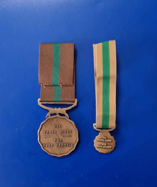 SADF - GOOD SERVICE MEDAL - BRONZE 10 YR - FULL SIZE + MINIATURE