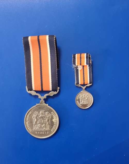 SADF - GENERAL SERVICE MEDAL - FULL SIZE + MINIATURE