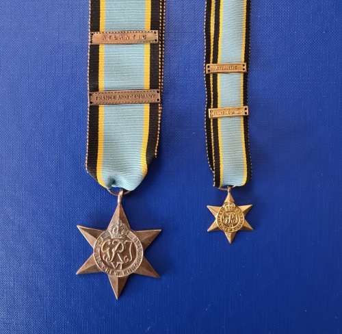 WW2 - AIR CREW EUROPE STAR + ATLANTIC and FRANCE GERMANY CLASPS - FULL SIZE + MINIATURE
