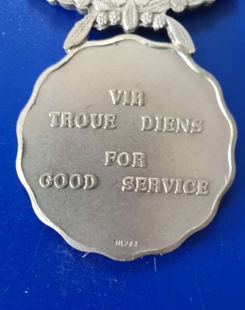 SADF GOOD SERVICE MEDAL SILVER (20 YR) - FULL SIZE + MINIATURE