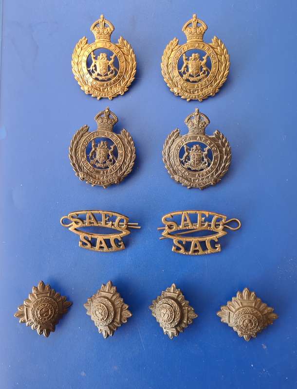 WW2 - SA ENGINEER CORPS - CAP BADGES + SHOULDER FLASH