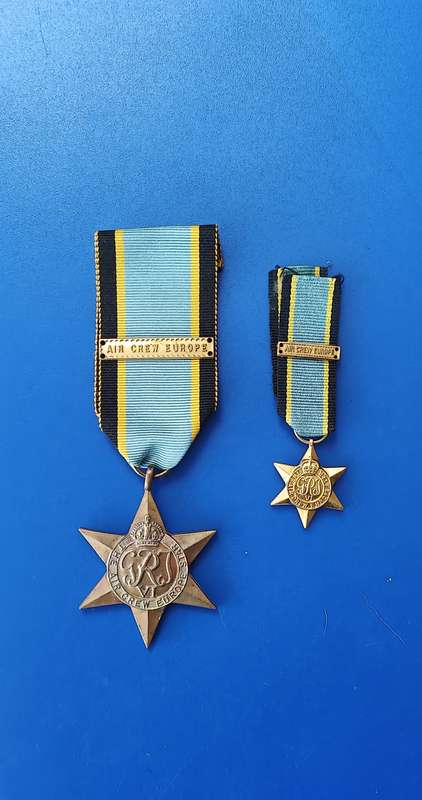 WW2 - AIR CREW EUROPE STAR - FULL SIZE + MINIATURE + CLASPS
