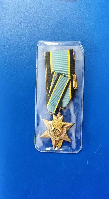 WW2 - AIR CREW EUROPE STAR - FULL SIZE + MINIATURE + CLASPS