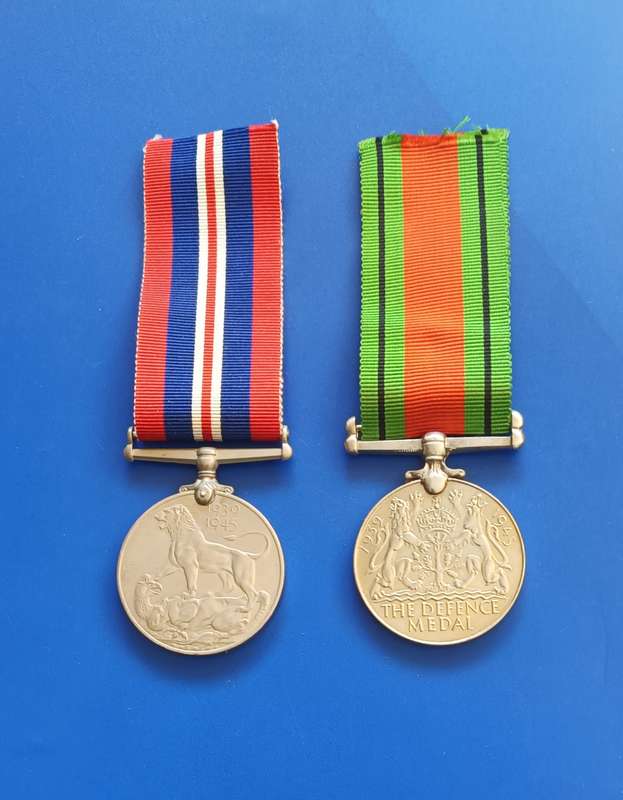 WW2 - WAR AND DEFENCE MEDALS - FULL SIZE - UNNAMED