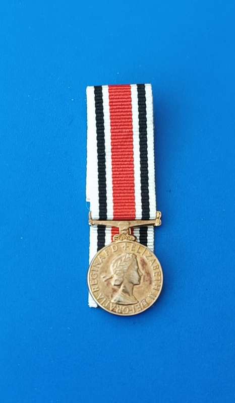 SPECIAL CONSTABULARY LONG SERVICE MEDAL - MINIATURE