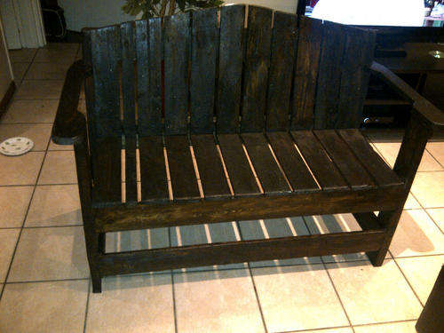 Wooden garden bench for indoor and outdoor use 2.5 seater