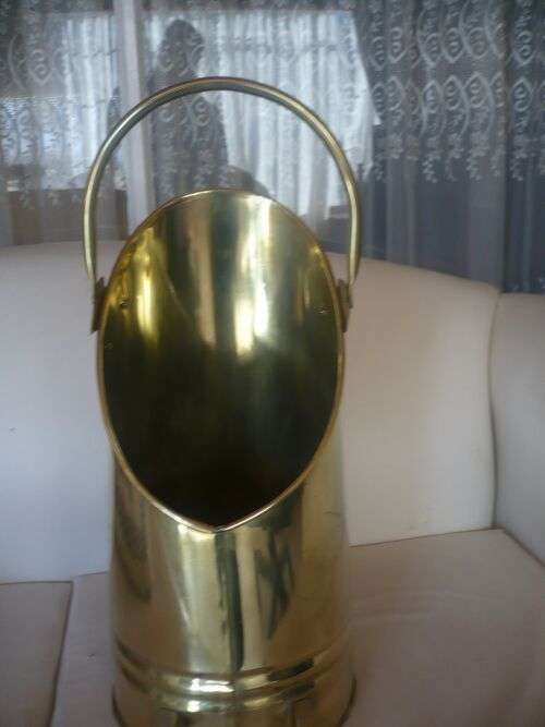 Beautiful Large Brass Coal Scuttle