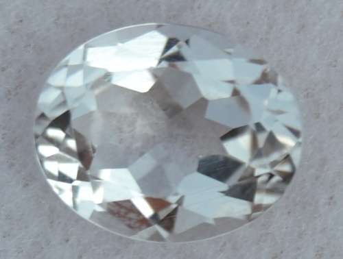 3.08Ct Natural Topaz Starting at R1 No reserve