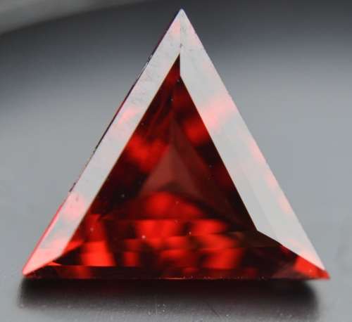 1.63Ct Natural Garnet Starting at R1 No reserve
