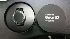 ORIGNAL SAMSUNG S2 CLASSIC SMART WATCH INCLUDING BOX,CHARGER,RUBBER BAND AND EXTRA LEATHER BAND