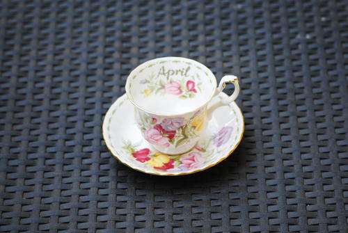 Royal Albert Flower of the Month April Sweet Pea Tea Duo