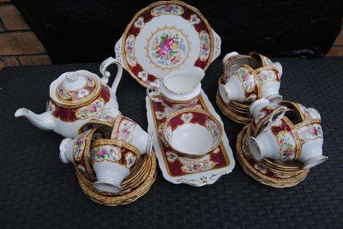 Royal Albert Lady Hamilton 41 piece
