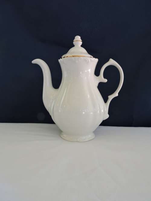 Coffee pot