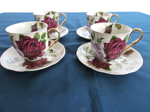 Czecho-slovakian tea duo's, a set of 4