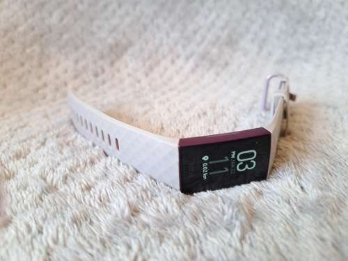 Fitbit Charge 4