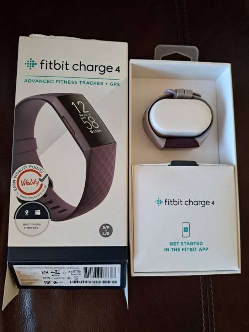 Fitbit Charge 4