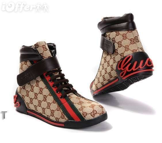 NEW CLASSIC MENS HIGH - UP SNEAKER CASUAL SHOES..!!