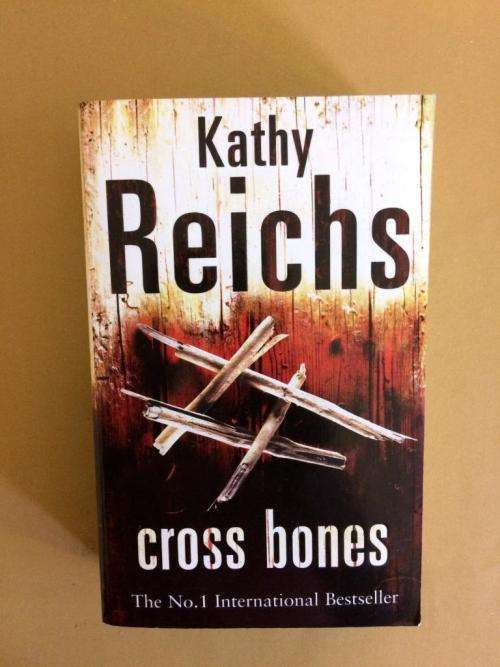 Cross Bones, Kathy Reichs