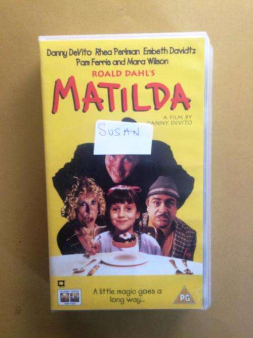 Matilda (Mara Wilson, Danny deVito, 1996, VHS)