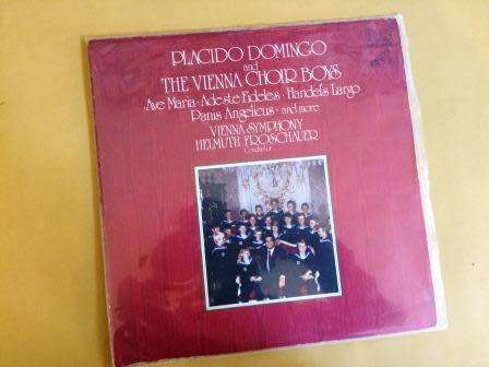 Placido Domingo and the Vienna Boys' Choir
