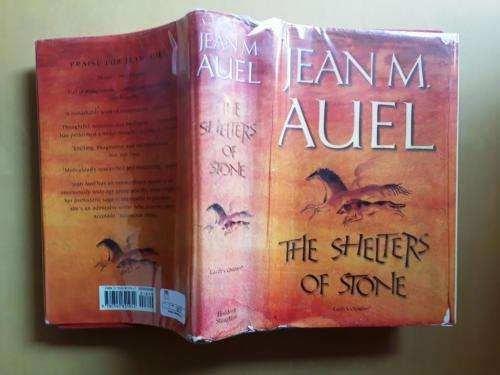 The Shelters of Stone, Jean M. Auel