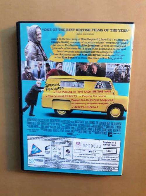 The Lady in the Van  (Maggie Smith, Alex Jennings, 2015)