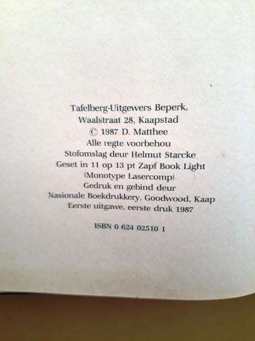 Moerbeibos, Dalene Matthee [first edition, 1987, Tafelberg:Cape Town]