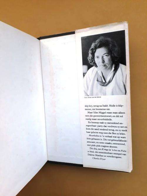 Moerbeibos, Dalene Matthee [first edition, 1987, Tafelberg:Cape Town]