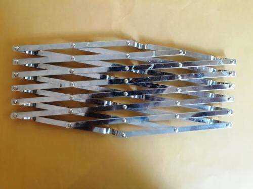 Expanding Table Mat/ Trivet