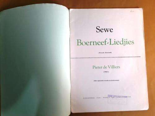 Sewe Boerneef-Liedjies, Pieter de Villiers (voice and piano)