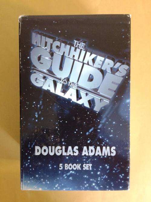 The Hitchhiker's Guide to the Galaxy, Douglas Adams [5 books, boxed set, Commemorative edition]