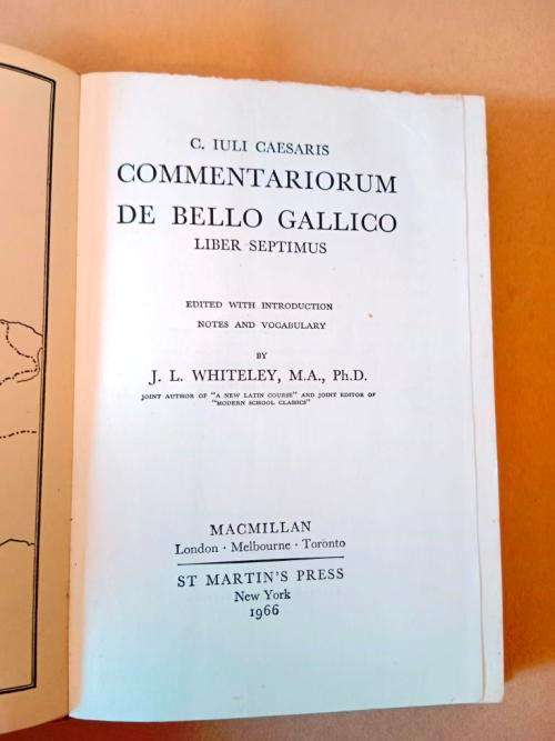 Gallic War Book 7, Caesar, edited by J.L. Whitely [In Latin with notes in English]