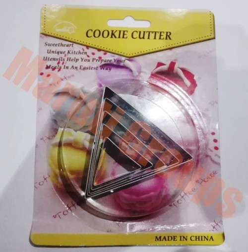 Triangle cookie cutter set