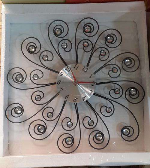 Wall clock / watch