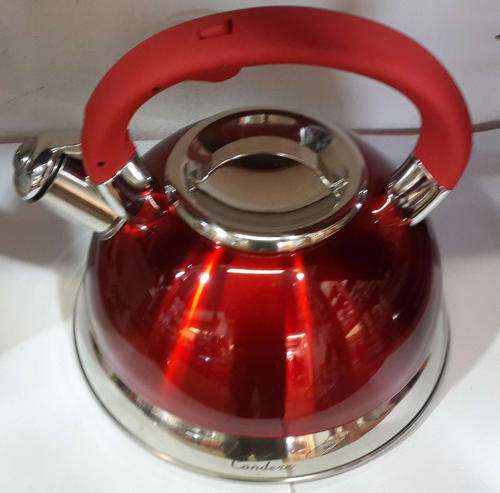 Red Whistling Kettle (Gas stove friendly)
