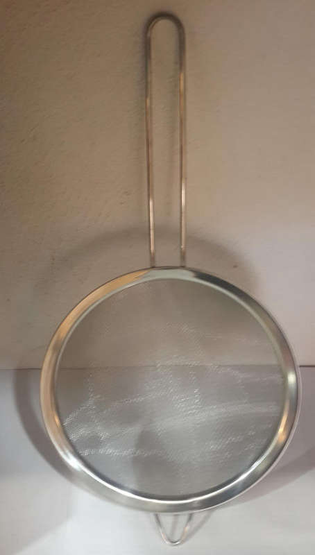 Strainer / sieve