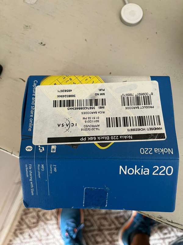 Nokia 220