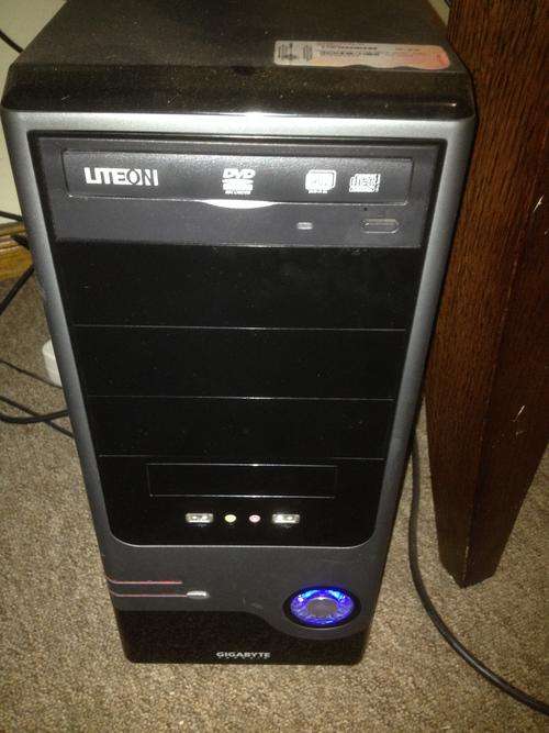 Windows & desktop computer with monitor & Printer