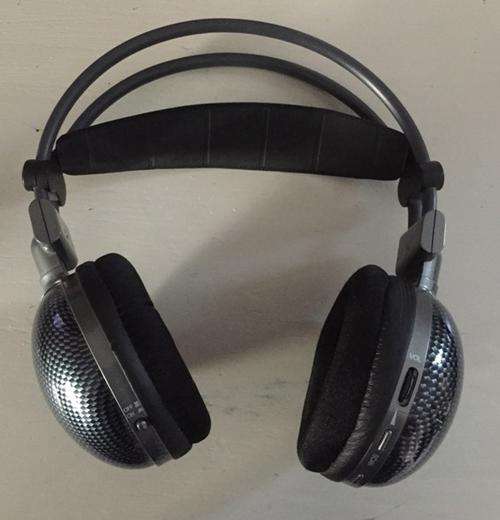 Wireless headset
