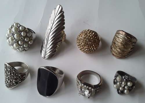 Vintage lot of costume rings.  1 bid for all!