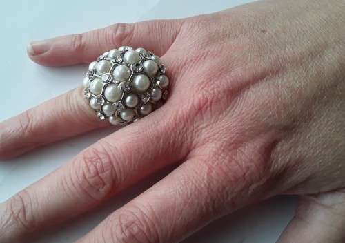 Vintage lot of costume rings.  1 bid for all!
