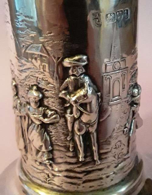 Solid silver Arts and Crafts vase by Nathan and Hayes. Chester, 1904.