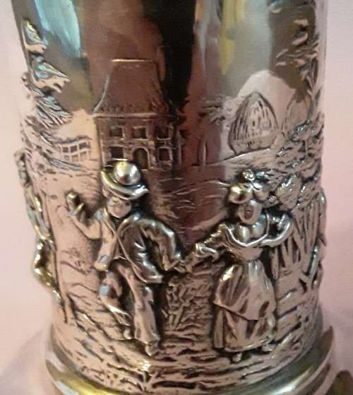 Solid silver Arts and Crafts vase by Nathan and Hayes. Chester, 1904.