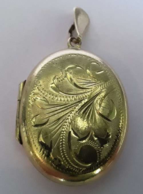 Vintage 9ct Gold Metal Core Oval Locket by Joseph Smith, Birmingham.
