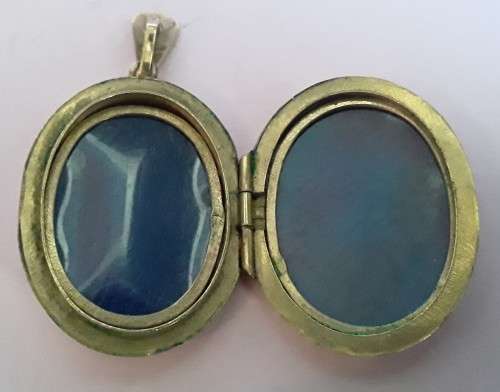 Vintage 9ct Gold Metal Core Oval Locket by Joseph Smith, Birmingham.